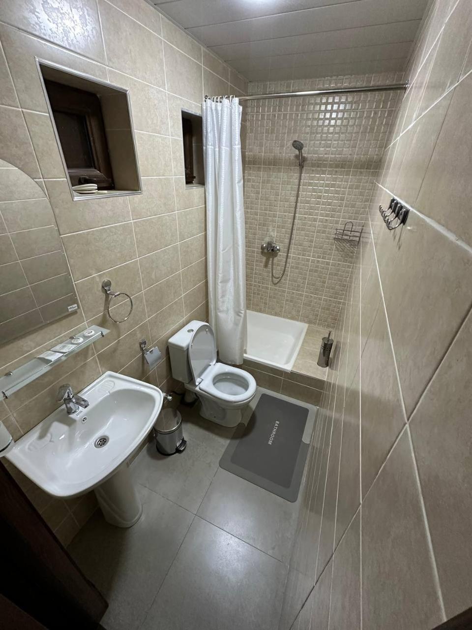Everland Guest House 부하라 외부 사진
