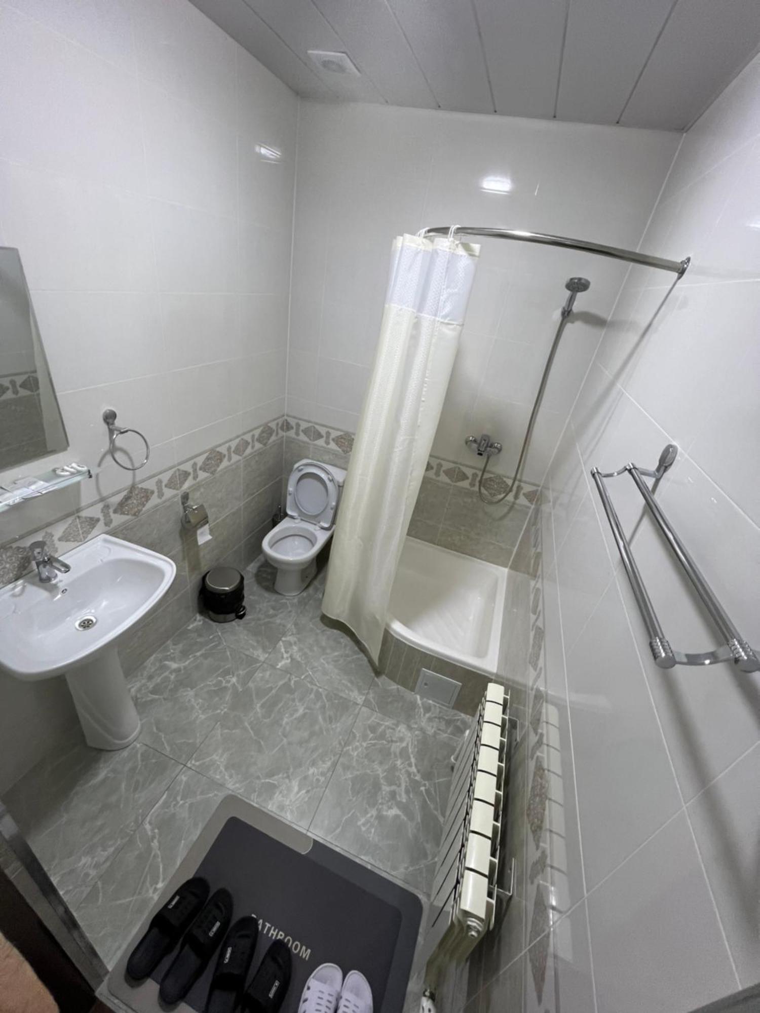 Everland Guest House 부하라 외부 사진